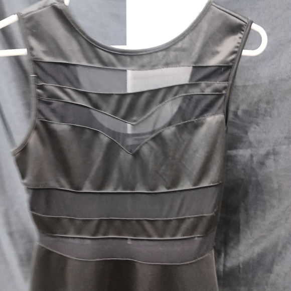 Zeagoo Black and Red Dress - Picture 3 of 8